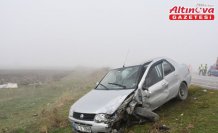 Samsun'da 2 otomobilin çarpıştığı kazada 3 kişi yaralandı