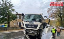 Sinop'ta istinat duvarına çarpan kamyonun sürücüsü yaralandı