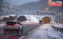 Anadolu Otoyolu ile D-100 kara yolunun Bolu Dağı geçişinde kar etkili oluyor