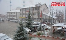 Başçiftlik'te kar yağışı etkili oldu