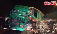 Rize'de tırın kırmızı ışıkta bekleyen tıra çarptığı kazada 1 kişi yaralandı