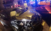 Sinop'ta park halindeki araçlara çarpan otomobilin sürücüsü yaralandı