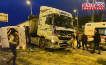 Sinop'ta tır ile çarpışan servis minibüsü şoförü yaralandı