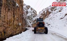 Van'da kırsalda karla mücadele sürüyor