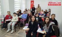 Boyabat’ta öğrencilerine yönelik ingilizce ve matematik kursu açıldı