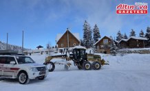 Doğu Karadeniz'de 400 köy yolunda karla mücadele sürüyor