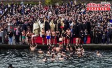 Haliç'te denizden haç çıkarma töreni düzenlendi