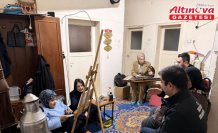 Tokat Belediyesi evde bakım hizmetinde resim dersi ve canlı müzik dinletisi de sunuyor