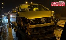 Anadolu Otoyolu'nda bariyere çarpan otomobil sürücüsü ağır yaralandı