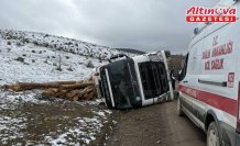Bolu'nun devrilen tırın sürücüsü yaralandı