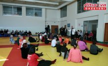 Bolu'da 65 yaş üstü bireylerin denge ve koordinasyonu tai chi ile destekleniyor