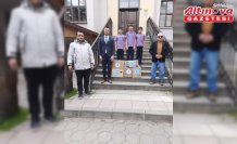 Öğrenciler harçlıklarını biriktirip ihtiyaç sahipleri için erzak kolisi hazırladı