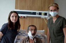Trabzon'da, ağzındaki tümör nedeniyle su bile yutamayan hasta sağlığına kavuşturuldu