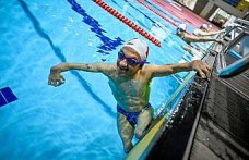 Sporla hayata yeniden tutunan engelli yüzücü, Paralimpik Oyunları’nda altın madalyayı hedefliyor