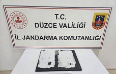 Düzce'de ayakkabısının tabanında sentetik uyuşturucu ele geçirilen şüpheli gözaltına alındı