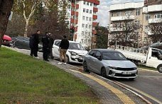 Samsun'da 3 aracın karıştığı trafik kazasında 1 kişi yaralandı
