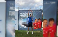 Samsunlu tenisçi Kuzey Kerem Bayrak milli takıma seçildi