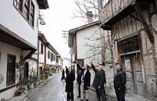 Vezirköprü'de Kulebaşı Caddesi baskı betonla yenileniyor