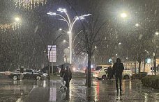 Bolu'da kar etkili oluyor