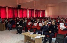 Mecitözü'nde bağımlılıkla mücadele eğitimi verildi