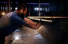 Operanın görünmez kahramanları “Singin' in the Rain“ müzikali için yoğun çaba harcıyor