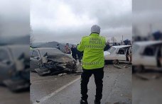 Ordu'da otomobillerin çarpışması sonucu 2 kişi yaralandı