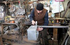 Safranbolu'da sobacılığın son temsilcisi Vural usta mesleğini yaşatmaya çalışıyor