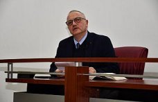 Trabzon'da, “Dünya medeniyet tarihi ile İslam tıp tarihi arasındaki etkileşim“ konferansı düzenlendi