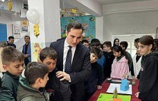 Kaymakam Beyazıt, “Dilimizin Zenginlikleri“ sergisini ziyaret etti