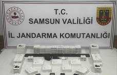Yakakent'te gümrük kaçağı elektronik ürünler ele geçirildi