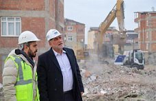 Samsun'un Canik ilçesinde depreme dayanıksız 741 binanın yıkımı sürüyor