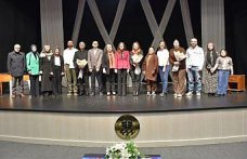 Trabzon'da kadın konukevinden hizmet alanların yaşadıkları tiyatro sahnesine taşındı