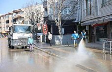 Vezirköprü Belediyesi bayram öncesi sokakları temizliyor