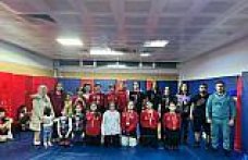 Eski milli güreşçi Yaşar Doğu Bafra'da anıldı