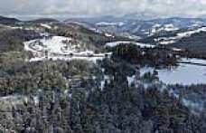 Alaçam'da karla kaplı Kızlan Yaylası dronla görüntülendi