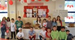 MUSTAFA KEMAL İLKOKULU’NDA 23 NİSAN KUTLAMA PROGRAMI DÜZENLENDİ