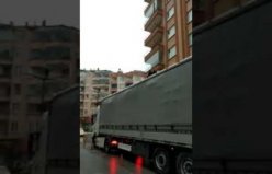 Bafra İHH'dan Asrın felaketinin yaşandığı bölgeye ikinci tır