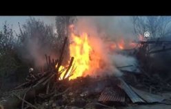 Depoda çıkarak ahır ve samanlığa sıçrayan yangın söndürüldü