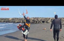 Elverişli rüzgar uçurtma sörfü tutkunlarını Karadeniz sahilinde buluşturdu