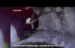 Hanım adlı depremzede 100'üncü saatte enkazdan sağ çıkarıldı