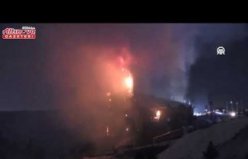 Kartalkaya Kayak Merkezi'nde bir otelde çıkan yangına müdahale ediliyor