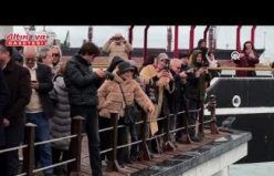 Mübadelenin 103. yılında Samsun'da denize karanfil bırakıldı