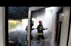Samsun'da çıkan yangında iki ev kullanılamaz hale geldi