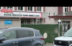 Samsun'da daha önce bir öğrenciyi bıçakla yaralayan genç, okulda öğretmeni darbetti