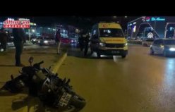 Samsun'da hafif ticari araçla çarpışan motosikletteki 2 kişi yaralandı