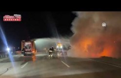 Samsun'da seyir halinde alev alan lüks otomobil kullanılamaz hale geldi