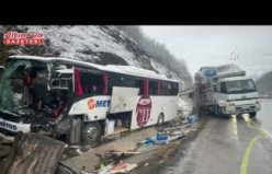 Samsun’da kamyona çarpan yolcu otobüsünün sürücüsü öldü, 16 yolcu yaralandı