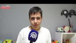 Otizmli Tarık Arda dünyasını müzikle renklendiriyor
