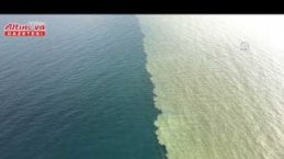 Samsun'da yağışın ardından denizin rengi kahverengiye döndü