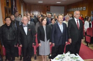 CUMHURİYET KUTLAMALARINDA ŞİİR DİNLETİSİ YAPILDI